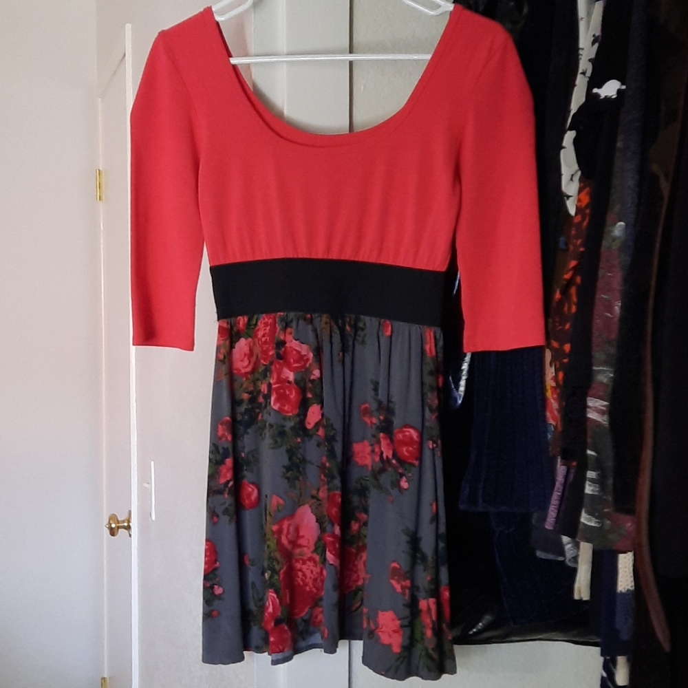 Flirty flower dress